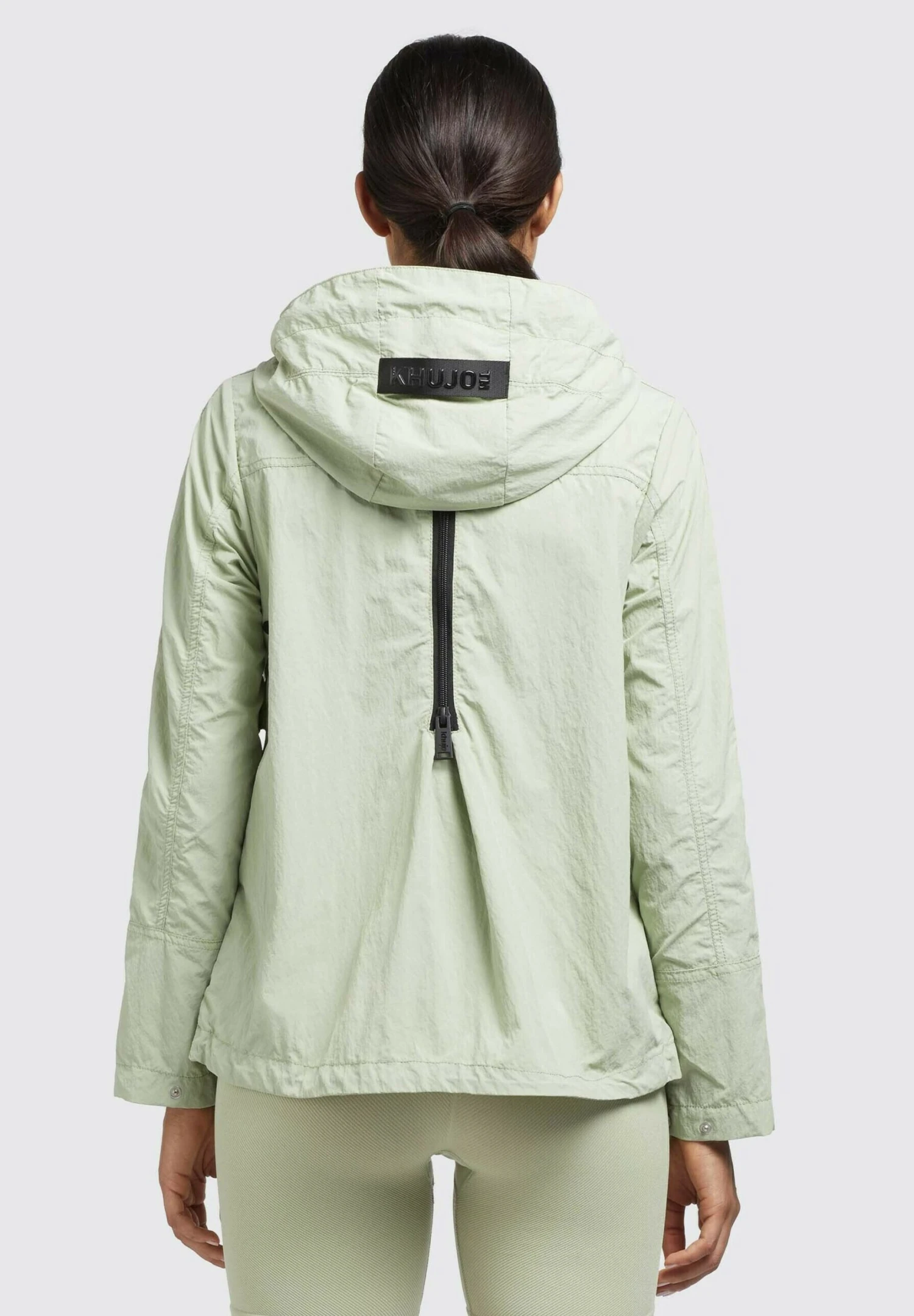 Khujo Zahira - Chaqueta Fina - Blassgrün 5 Khujo Zahira - Chaqueta Fina - Blassgrün - Imagen 3