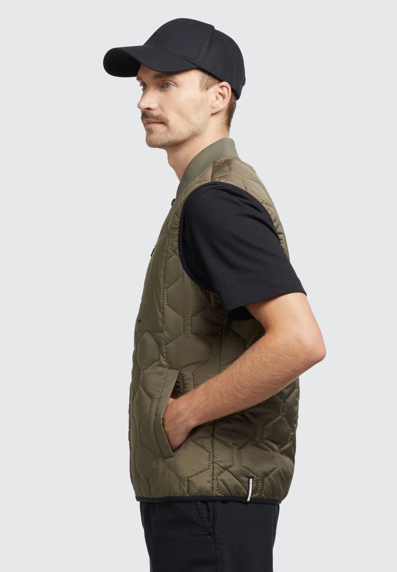 Khujo Liel - Chaleco - Olivgruen 6 Khujo Liel - Chaleco - Olivgruen - Imagen 4