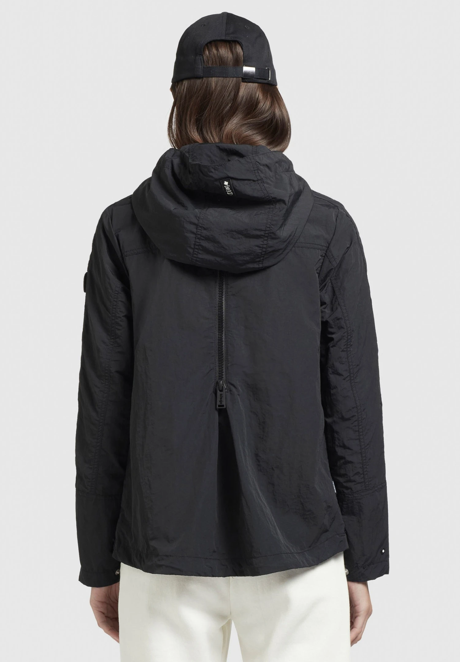 Khujo Zahira3 - Chaqueta Fina - Schwarz 5 Khujo Zahira3 - Chaqueta Fina - Schwarz - Imagen 3