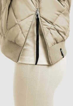 Khujo Leona - Chaquetas Bomber - Beige 16 Khujo Leona - Chaquetas Bomber - Beige -Tienda Ropa Moderna 71389af15f75401a845c934820352349