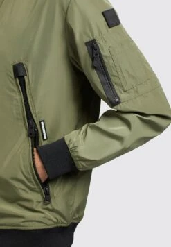Khujo Astile2 - Chaquetas Bomber - Olivgrün 15 Khujo Astile2 - Chaquetas Bomber - Olivgrün -Tienda Ropa Moderna 7f0272f37f694818808aeaa55bb2c546