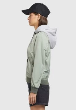 Khujo Persee - Chaqueta Fina - Blassgrün 12 Khujo Persee - Chaqueta Fina - Blassgrün -Tienda Ropa Moderna 9160ef894b0d41e39540ed3c5d336424