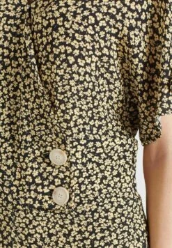 Khujo Borgia - Mono - Schwarz-Gelb Geblümt 17 Khujo Borgia - Mono - Schwarz-Gelb Geblümt -Tienda Ropa Moderna af379724558d423ab9f19f8031bf325d