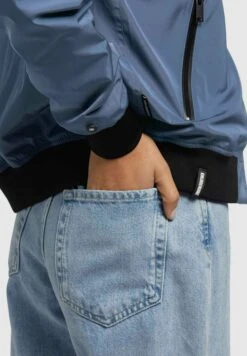 Khujo Stence2 - Chaquetas Bomber - Blau 16 Khujo Stence2 - Chaquetas Bomber - Blau -Tienda Ropa Moderna c11376f47cbf40a3b72c50801c93415d